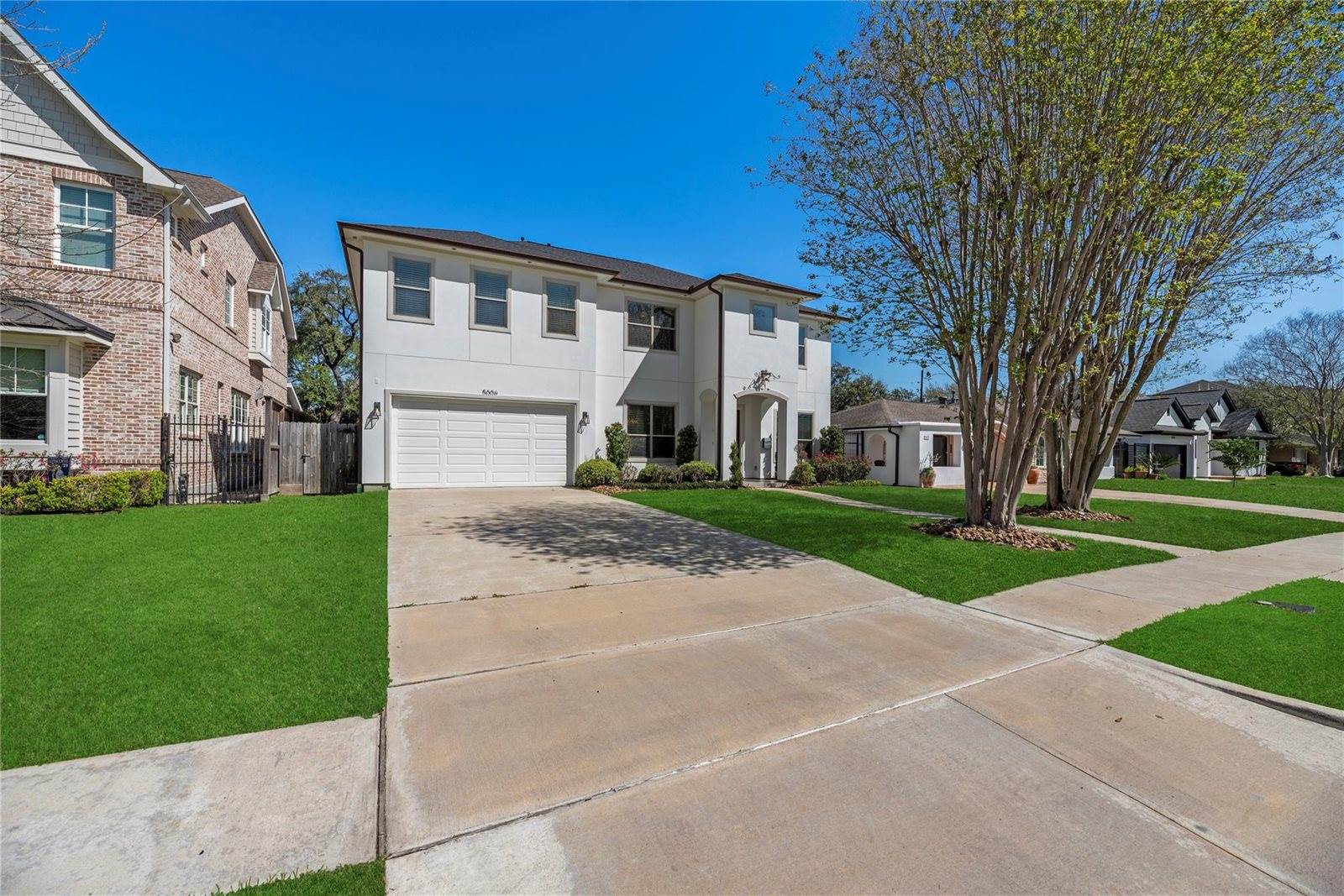5006 Mayfair Street, Bellaire, TX 77401