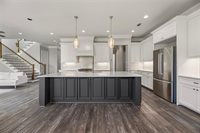 5006 Mayfair Street, Bellaire, TX 77401