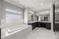 5006 Mayfair Street, Bellaire, TX 77401