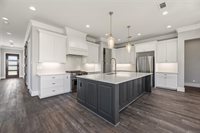 5006 Mayfair Street, Bellaire, TX 77401