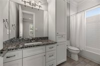 5006 Mayfair Street, Bellaire, TX 77401