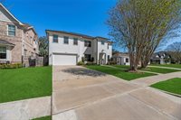 5006 Mayfair Street, Bellaire, TX 77401
