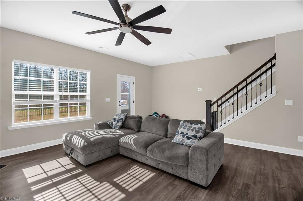 573 Mahogany Drive, Thomasville, NC 27360