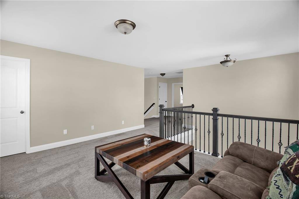 573 Mahogany Drive, Thomasville, NC 27360