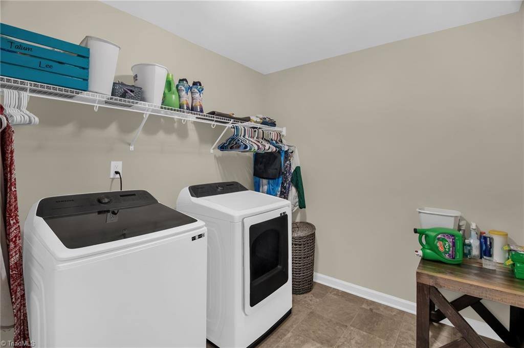 573 Mahogany Drive, Thomasville, NC 27360