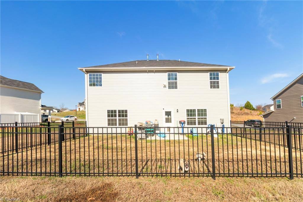 573 Mahogany Drive, Thomasville, NC 27360