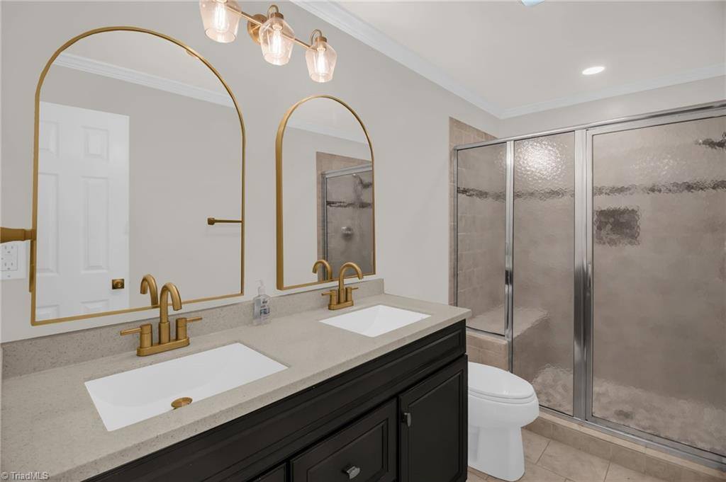 308 School Street, Lexington, NC 27292