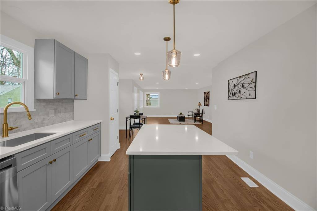 308 School Street, Lexington, NC 27292