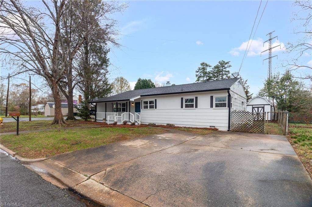308 School Street, Lexington, NC 27292