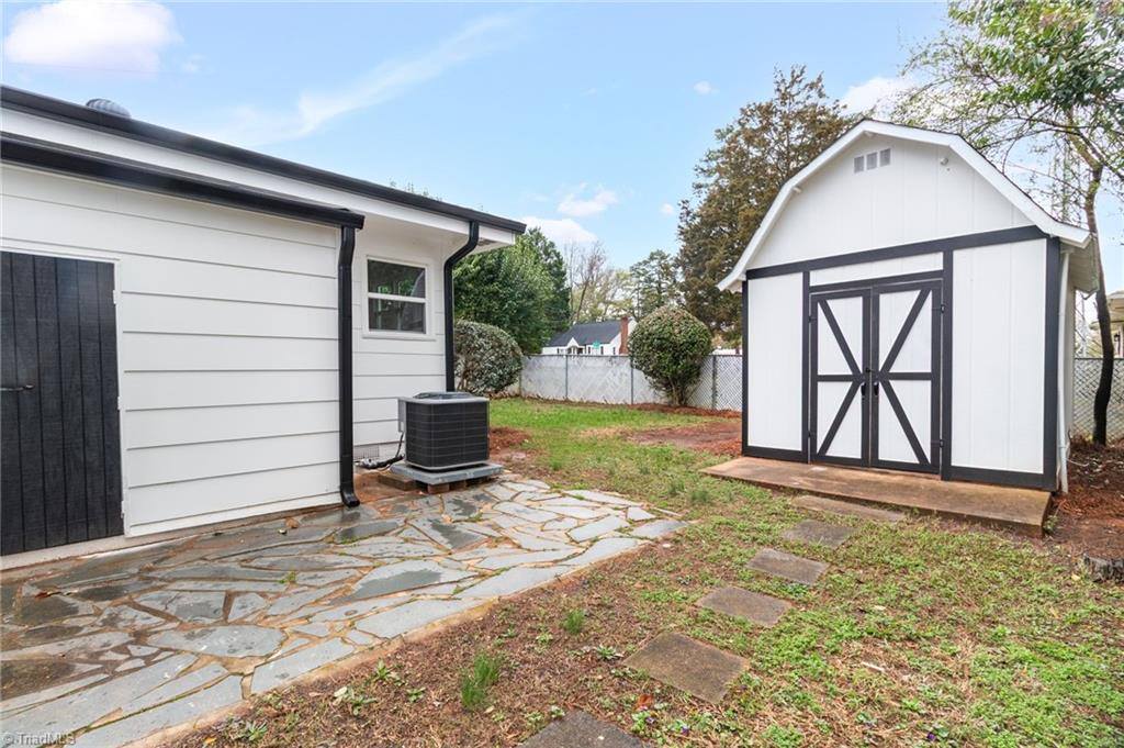 308 School Street, Lexington, NC 27292