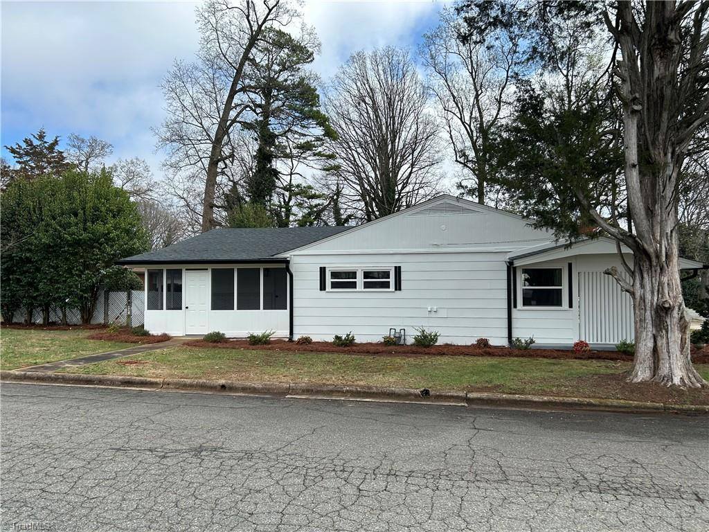 308 School Street, Lexington, NC 27292