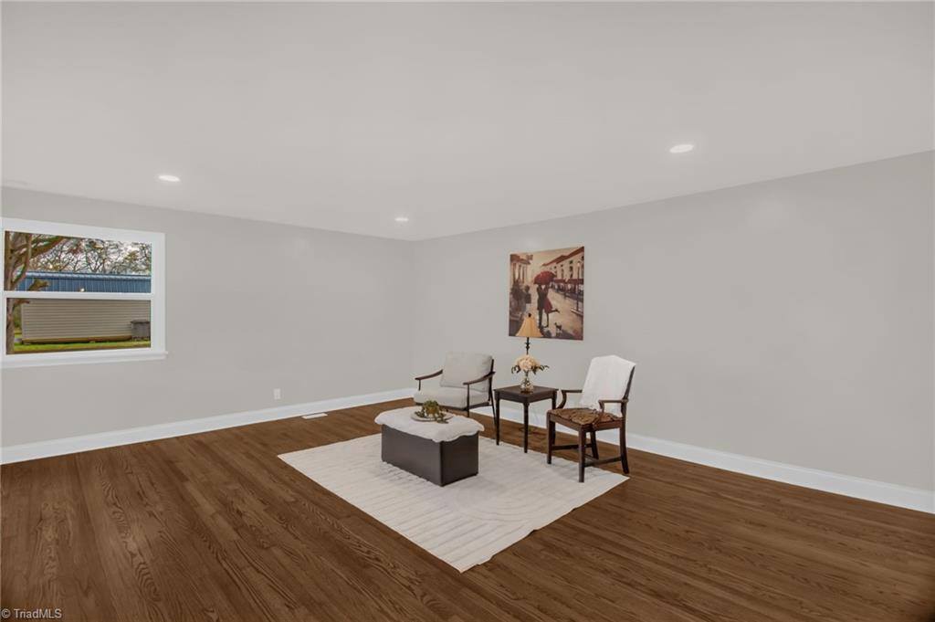 308 School Street, Lexington, NC 27292