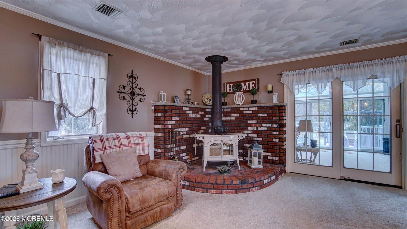 6 Carlisle Court, Manalapan, NJ 07726