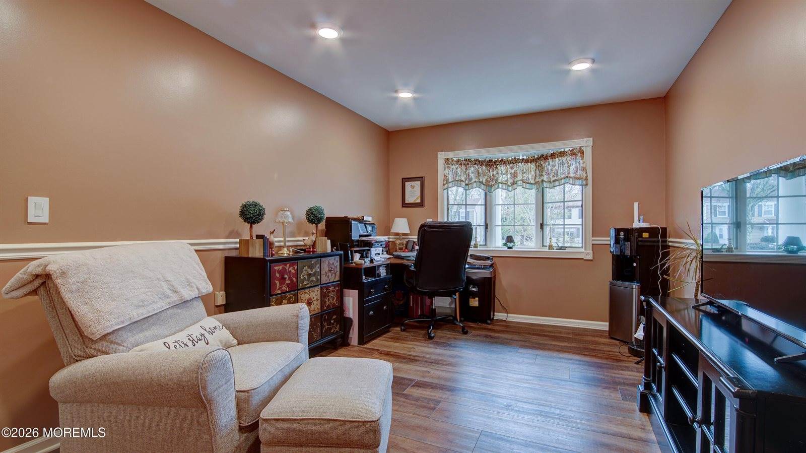 6 Carlisle Court, Manalapan, NJ 07726