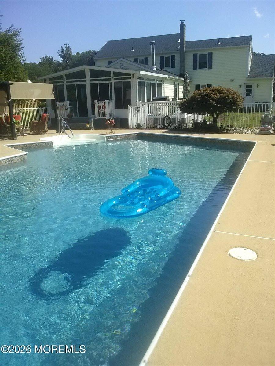 6 Carlisle Court, Manalapan, NJ 07726