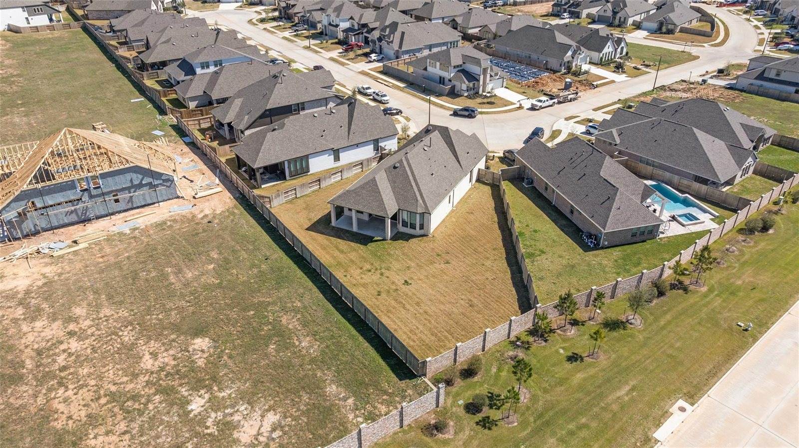 21350 Oakley Claremont Court, Magnolia, TX 77355