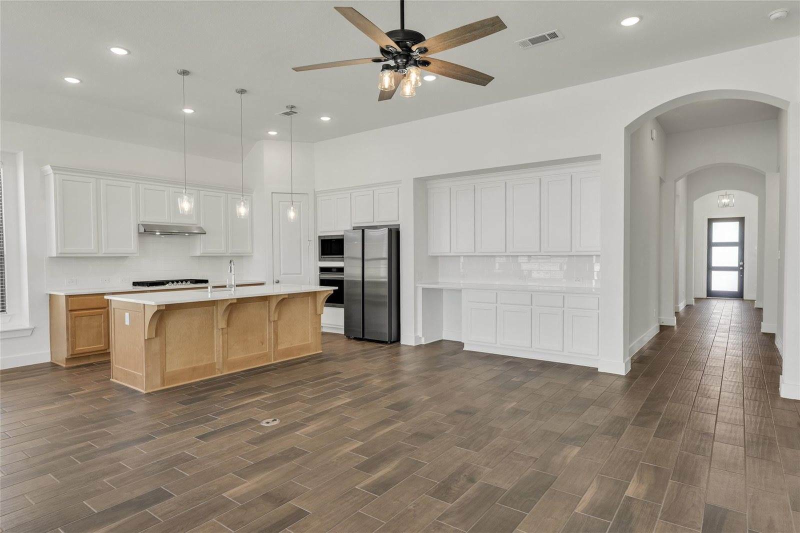 21350 Oakley Claremont Court, Magnolia, TX 77355