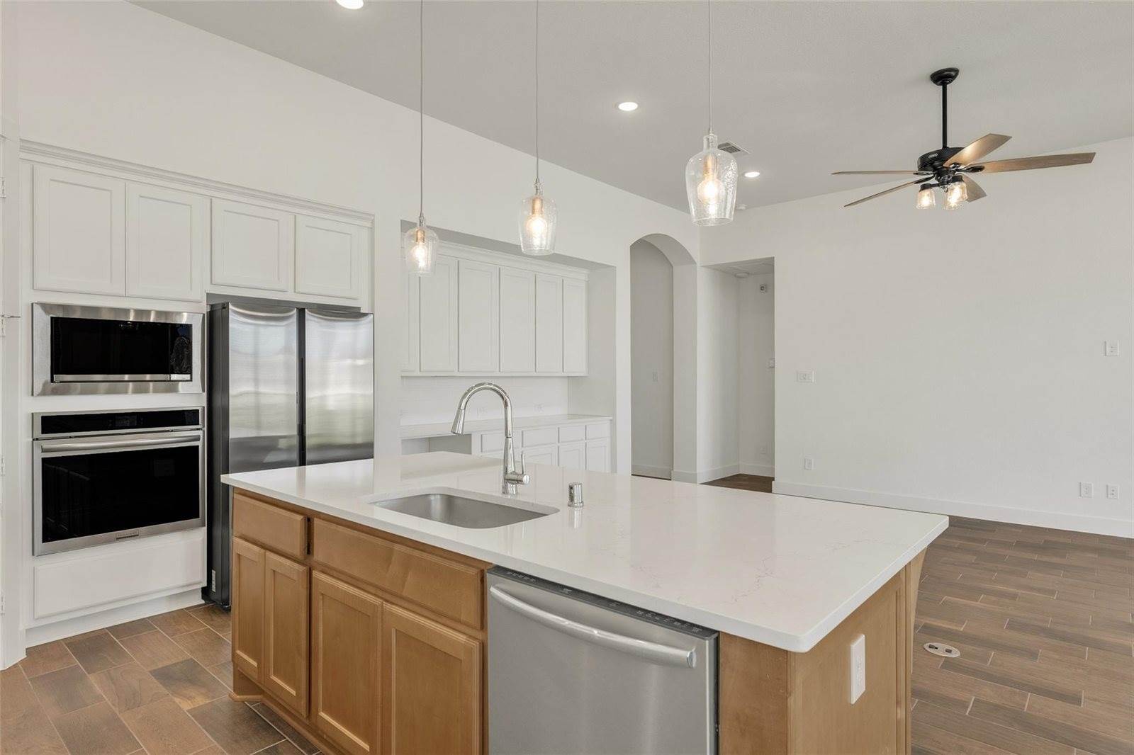 21350 Oakley Claremont Court, Magnolia, TX 77355