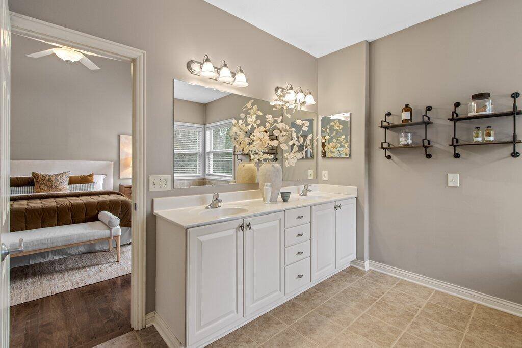 5562 Alston Grove Drive, Westerville, OH 43082