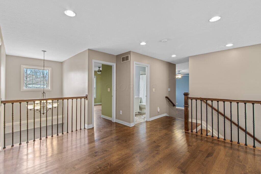 5562 Alston Grove Drive, Westerville, OH 43082