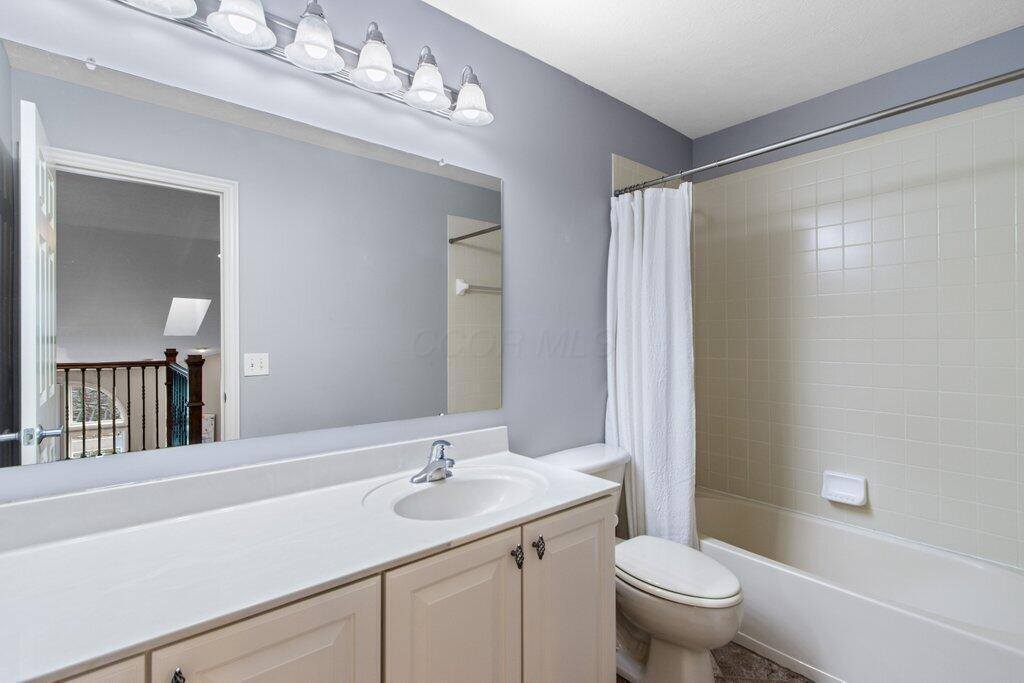 5562 Alston Grove Drive, Westerville, OH 43082