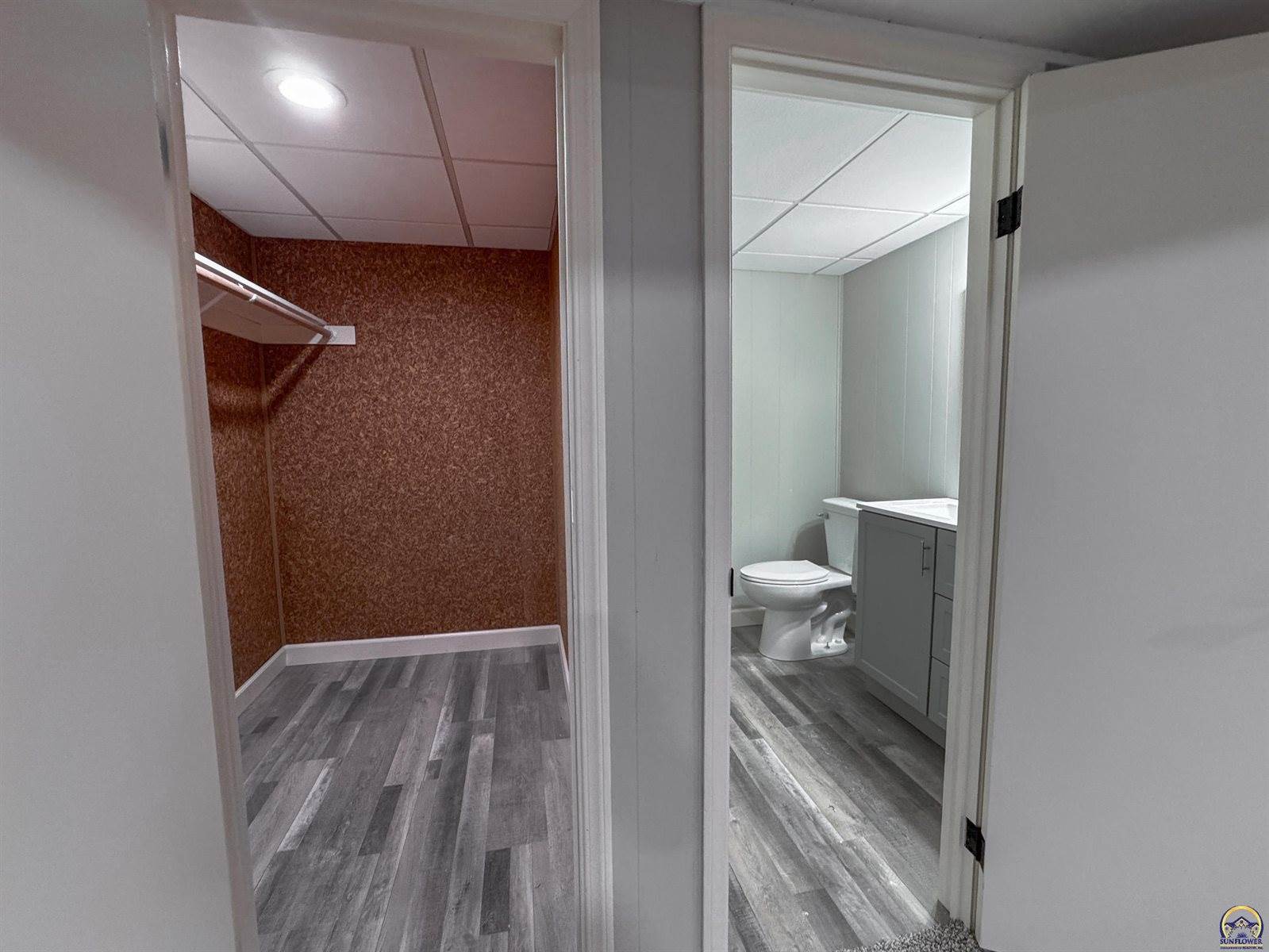 5725 SW Quail Cove CIR, Topeka, KS 66614