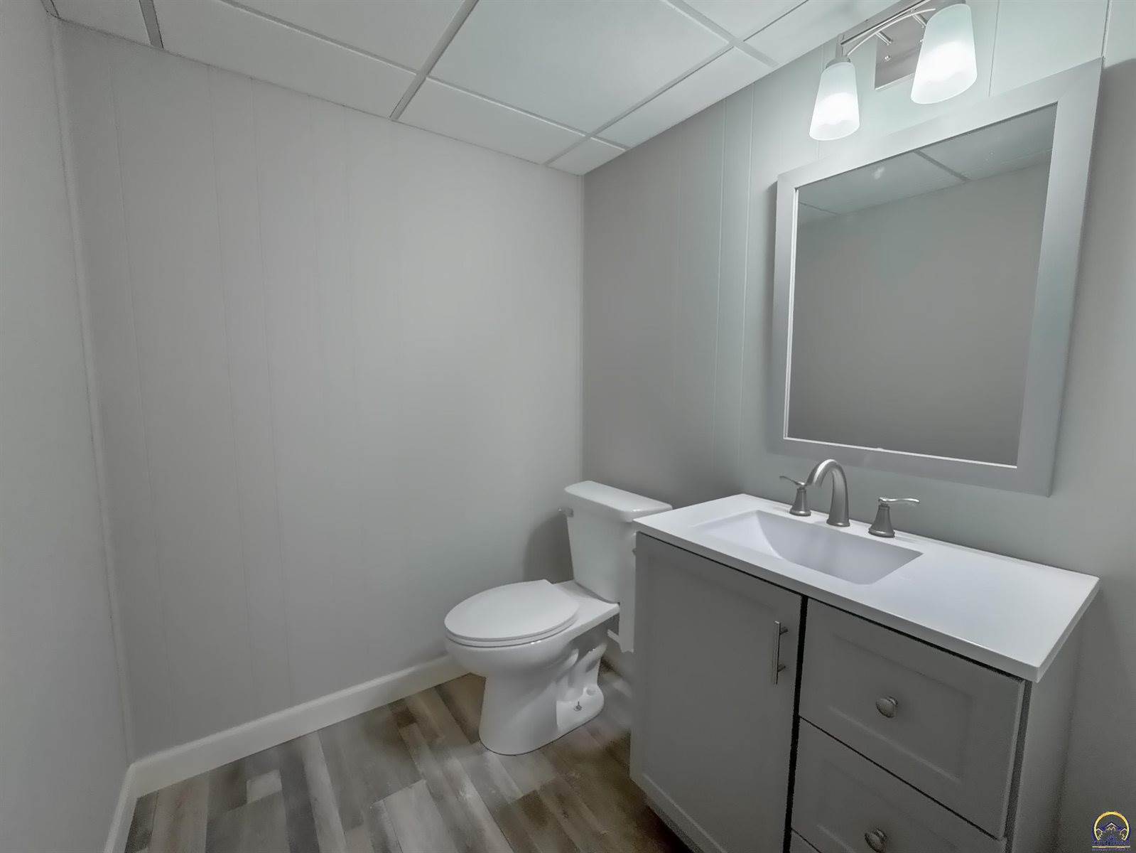 5725 SW Quail Cove CIR, Topeka, KS 66614