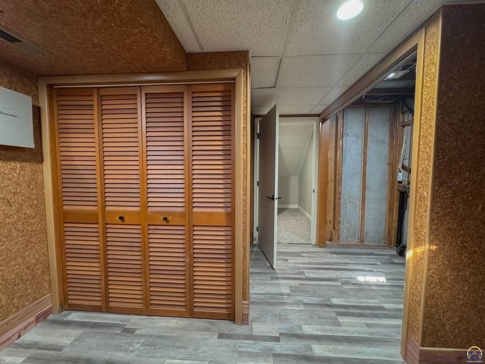 5725 SW Quail Cove CIR, Topeka, KS 66614