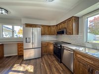 5725 SW Quail Cove CIR, Topeka, KS 66614