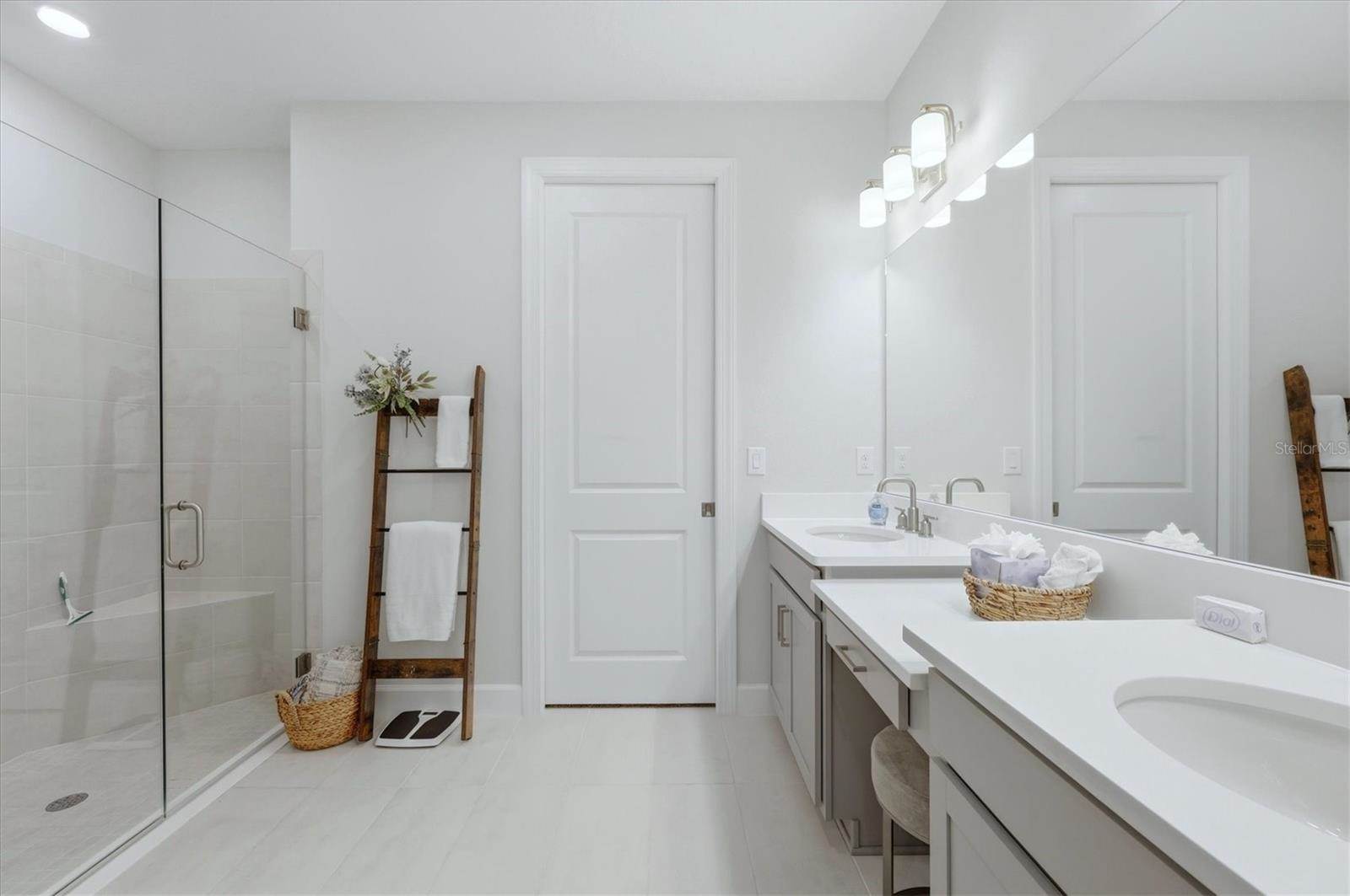 3015 Tolmino Court, Bradenton, FL 34211