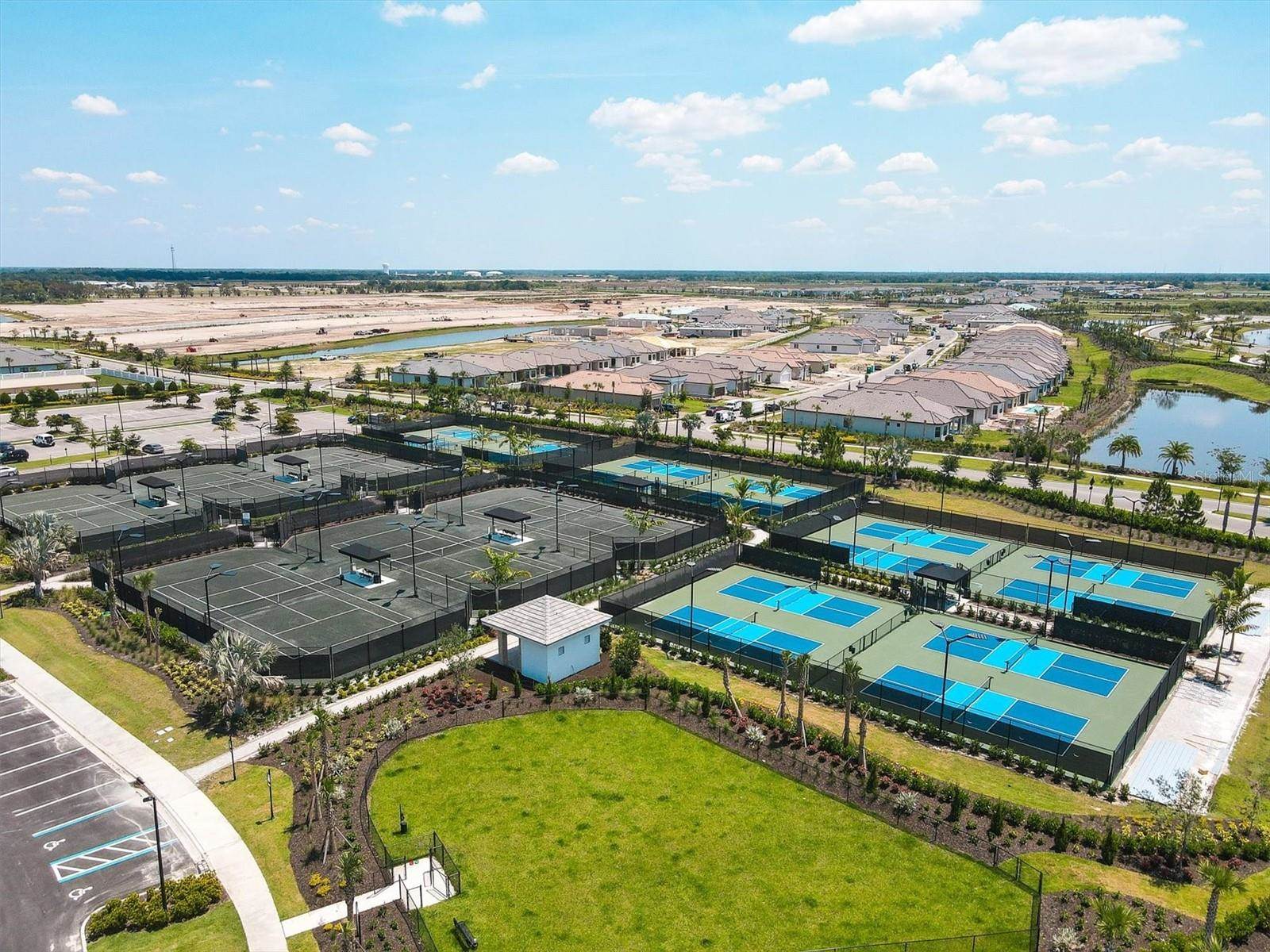 3015 Tolmino Court, Bradenton, FL 34211