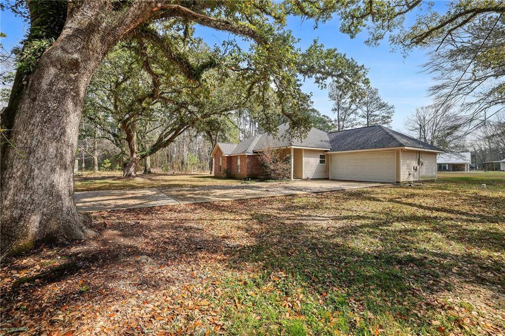 41216 Bush Lane, Hammond, LA 70401