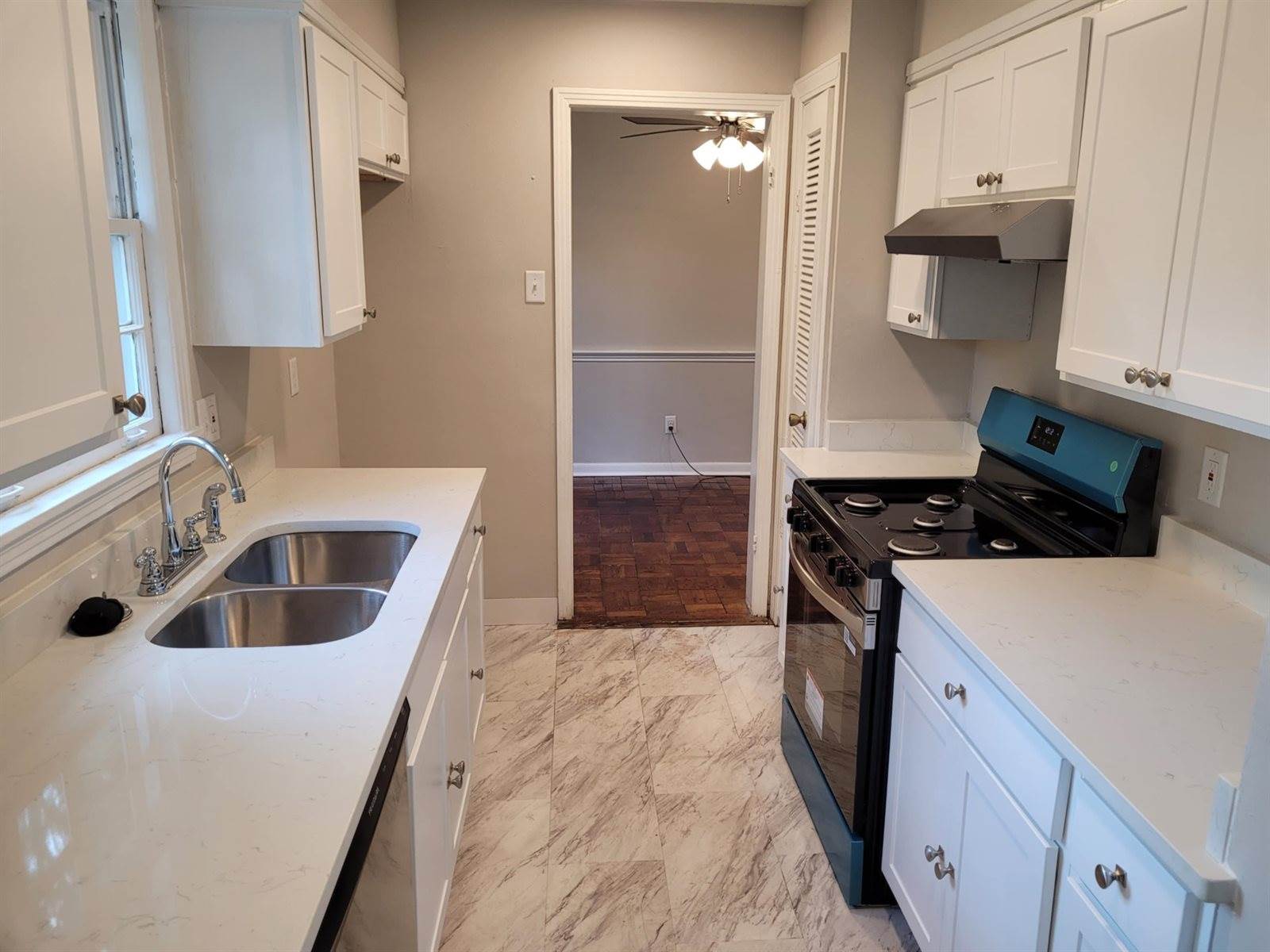 5055 Wingdale Rd, Memphis, TN 38117