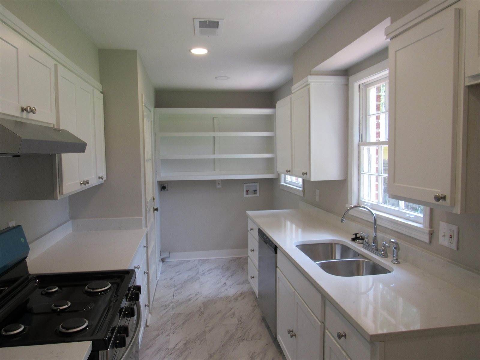 5055 Wingdale Rd, Memphis, TN 38117