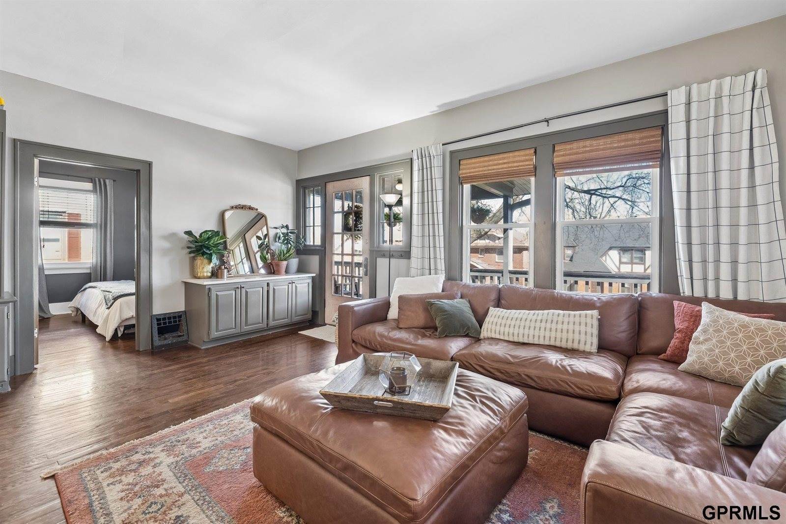 1018 South 35 Avenue, Omaha, NE 68105