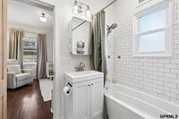 1018 South 35 Avenue, Omaha, NE 68105