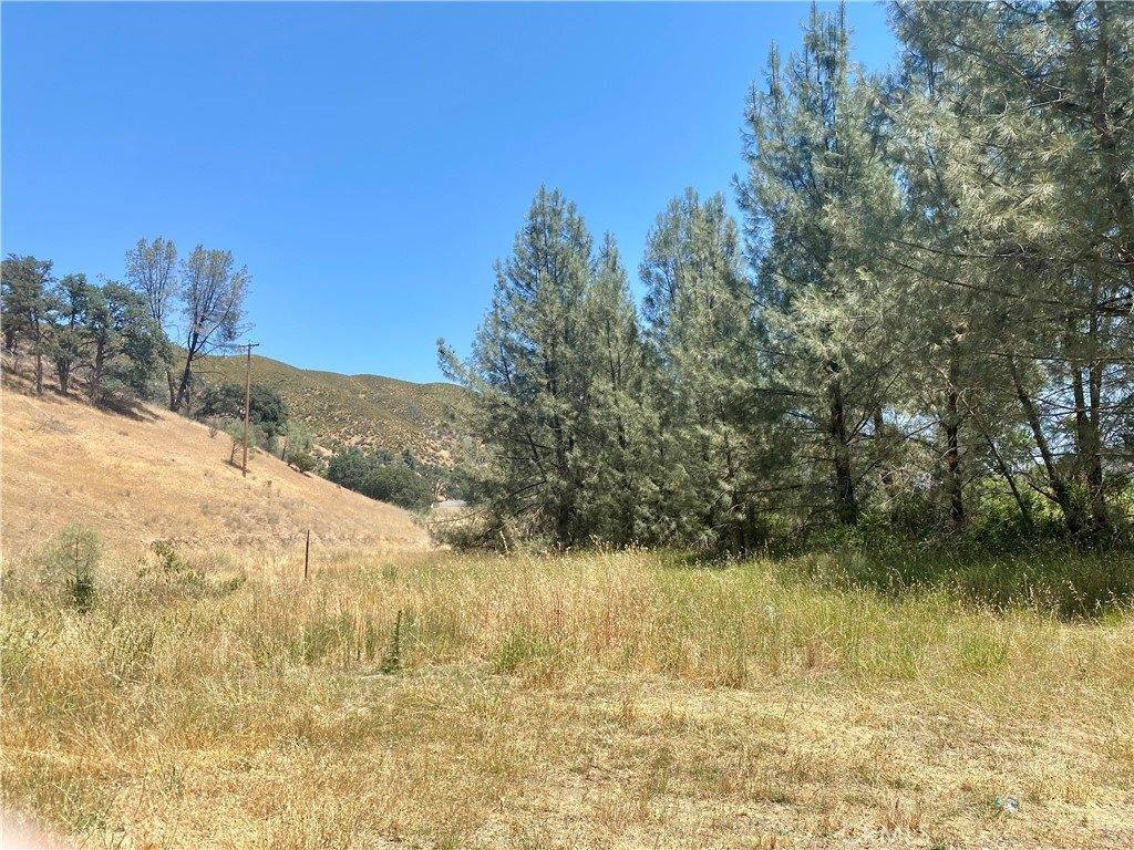 2286 New Long Valley Road, Clearlake Oaks, CA 95423