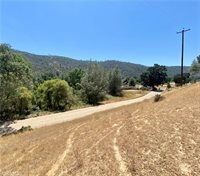 2286 New Long Valley Road, Clearlake Oaks, CA 95423