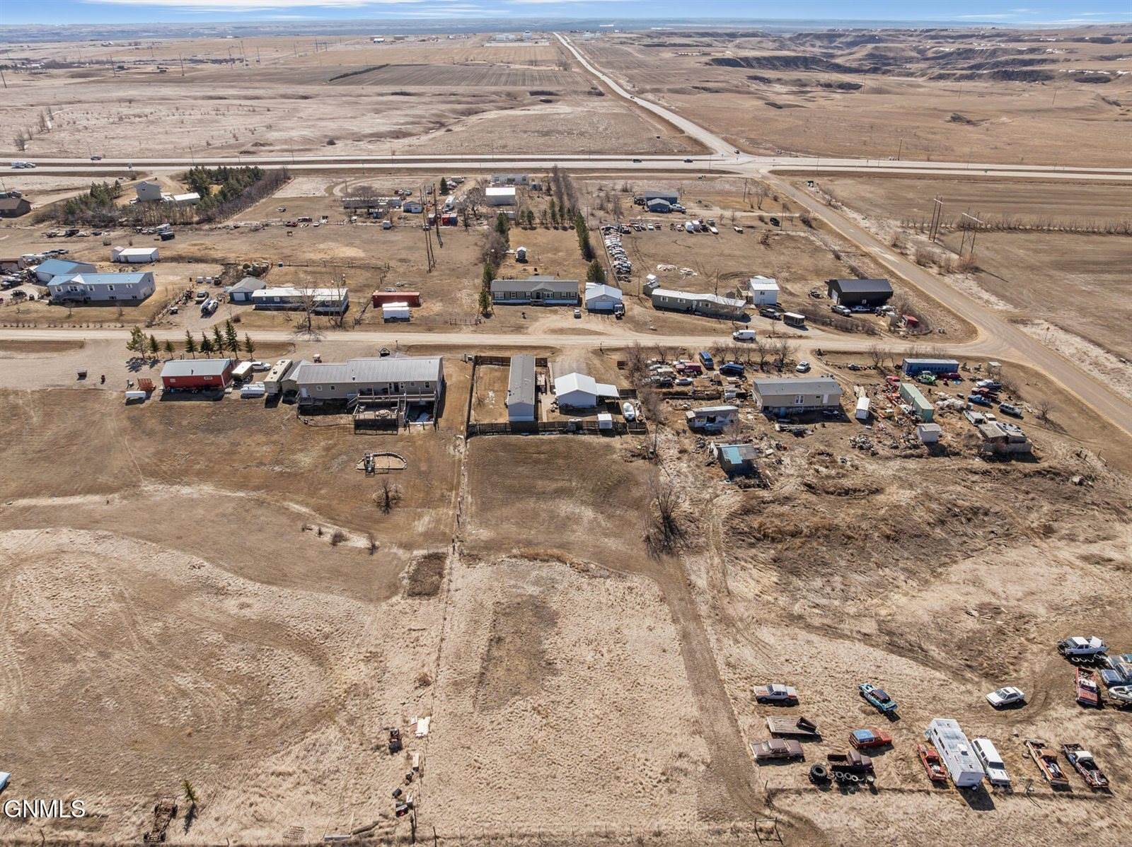 14291 Painted Woods Drive, Williston, ND 58801