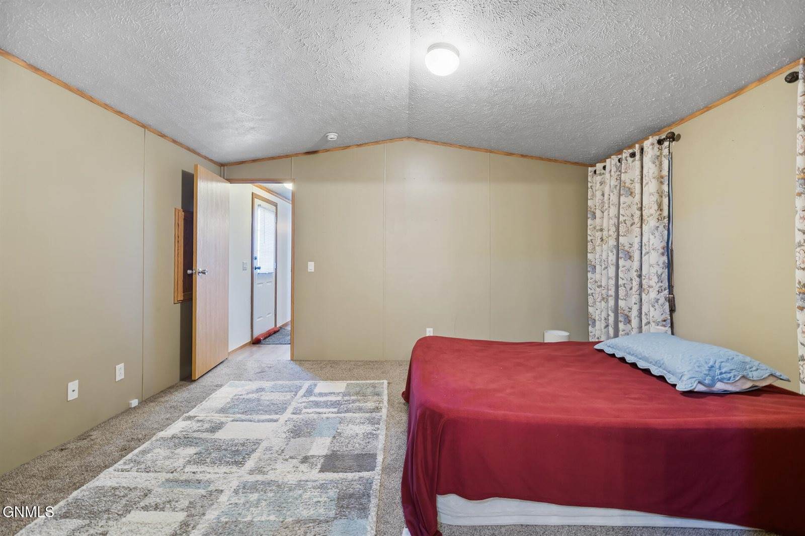 14291 Painted Woods Drive, Williston, ND 58801