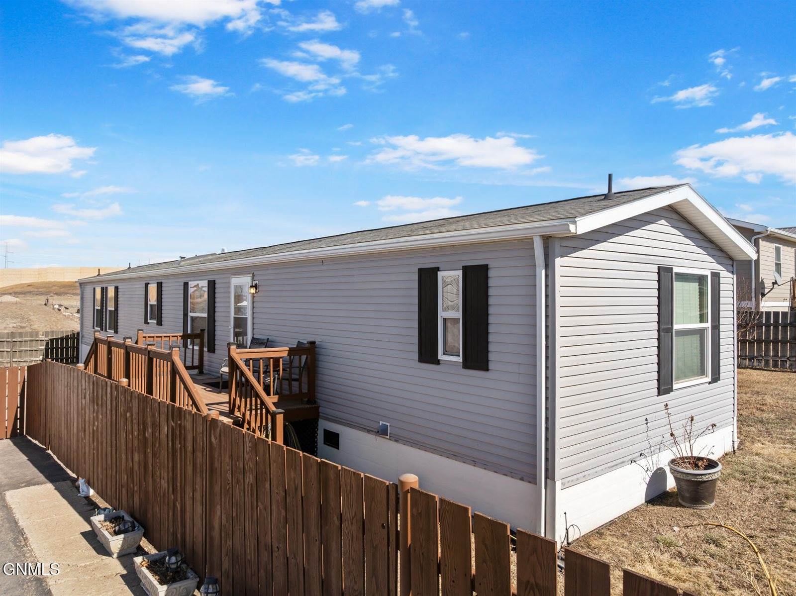 14291 Painted Woods Drive, Williston, ND 58801