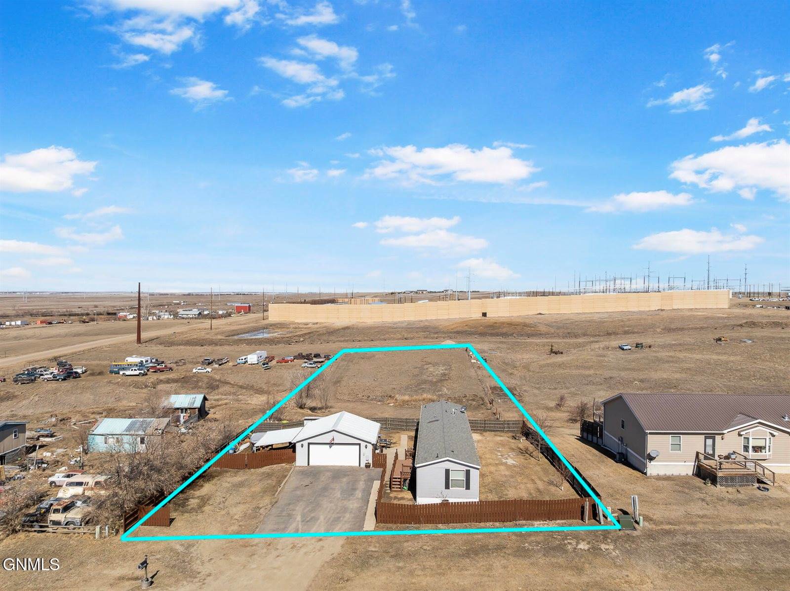 14291 Painted Woods Drive, Williston, ND 58801