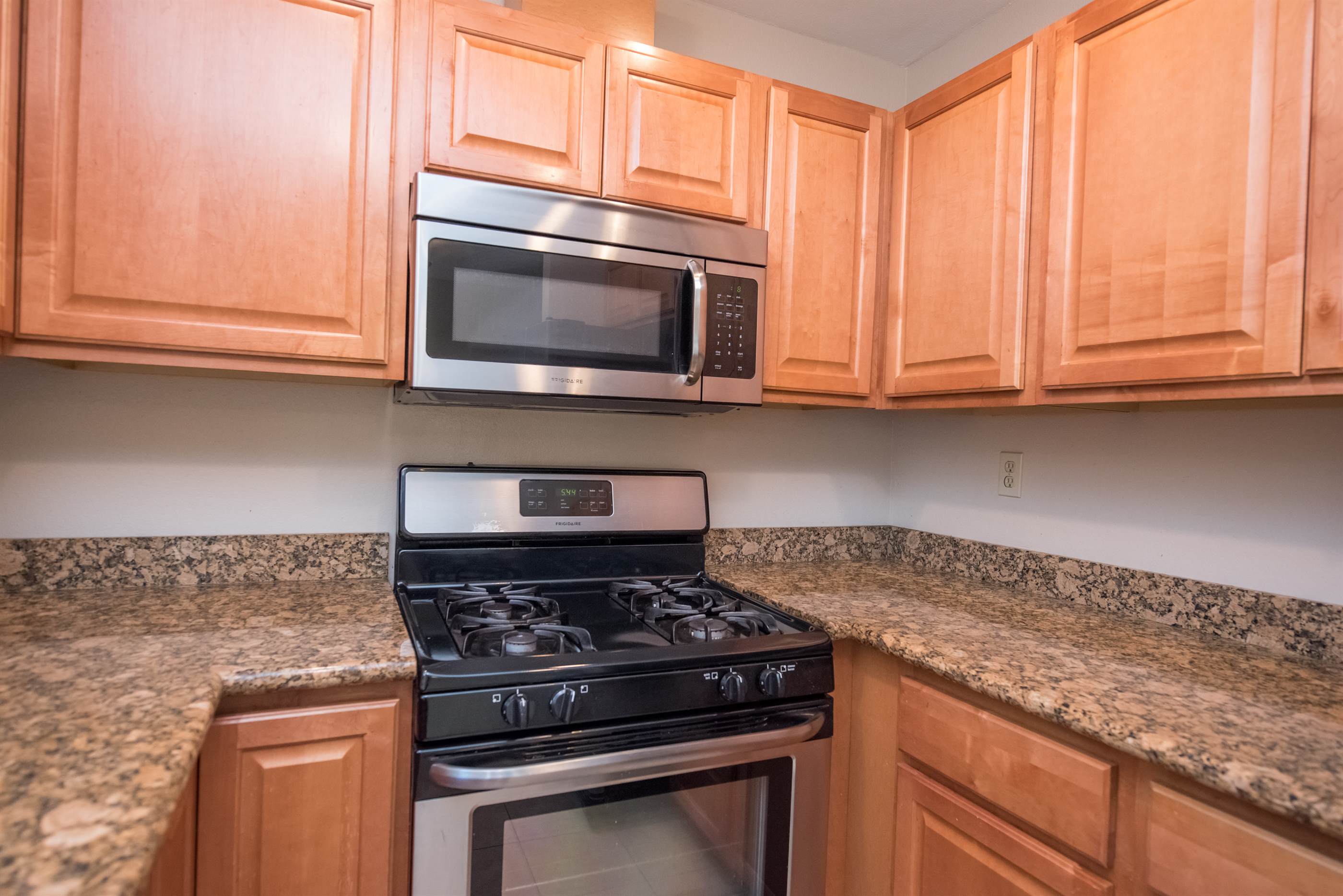3317 Yulupa Avenue, Santa Rosa, CA 95405