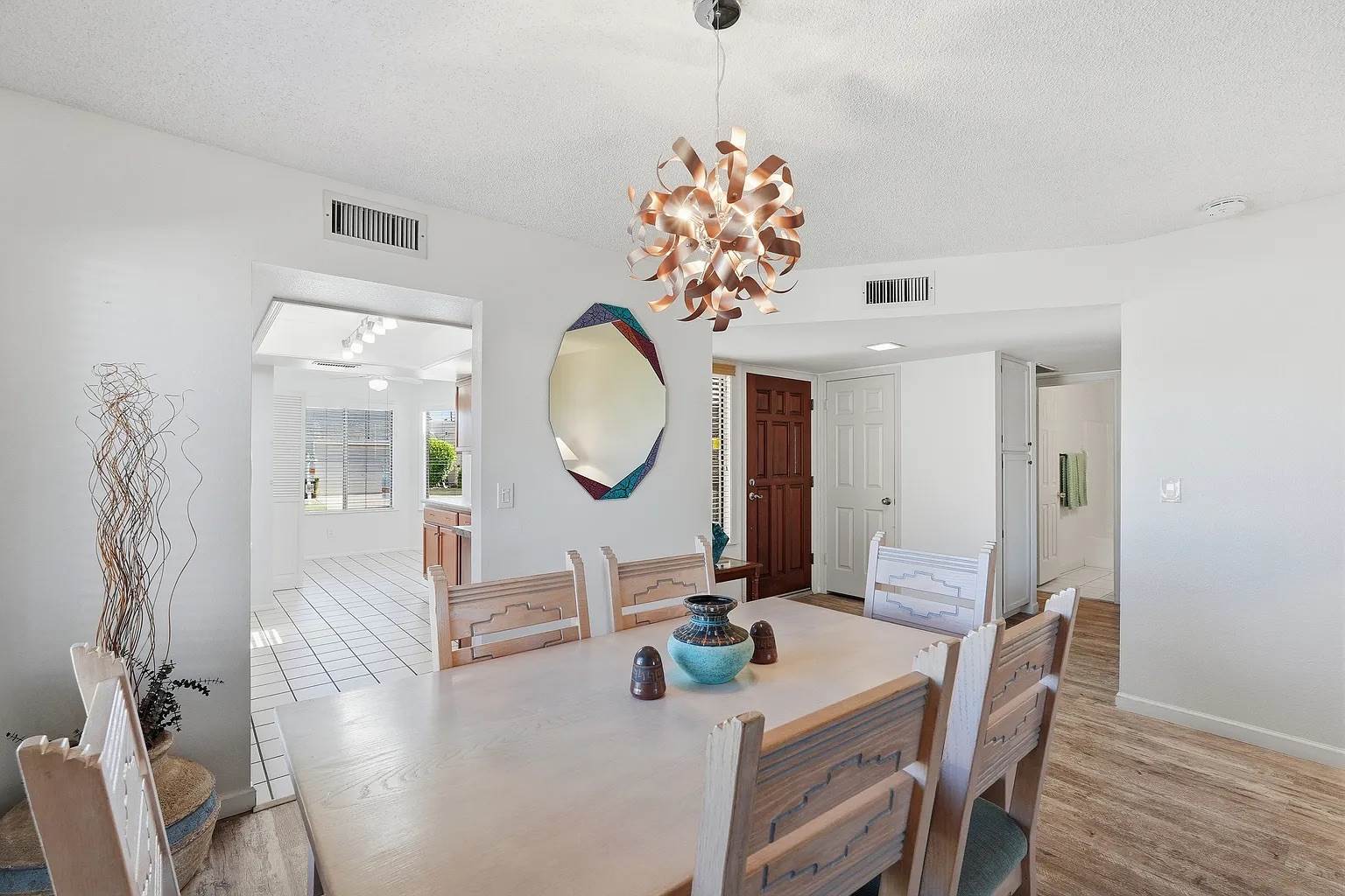 650 S ARROWWOOD Way, Mesa, AZ 85208