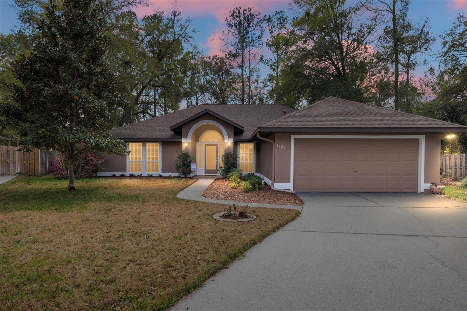 1128 SW 82 Terrace, Gainesville, FL 32607