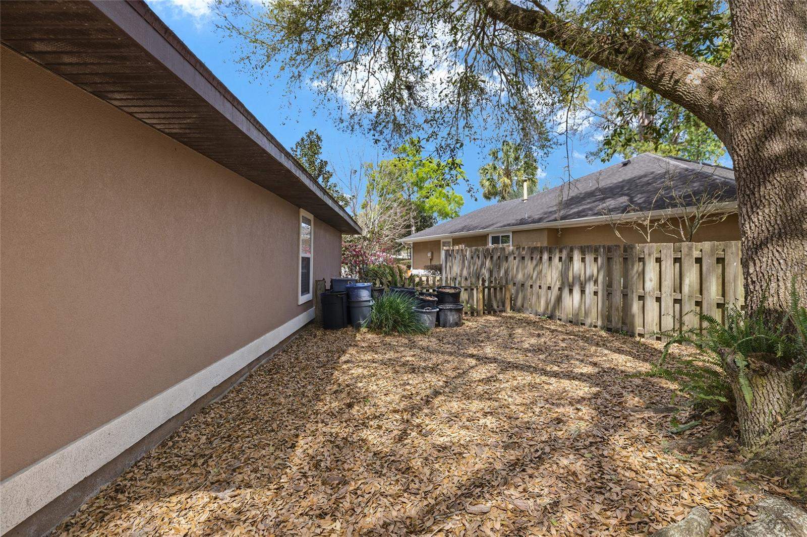 1128 SW 82 Terrace, Gainesville, FL 32607