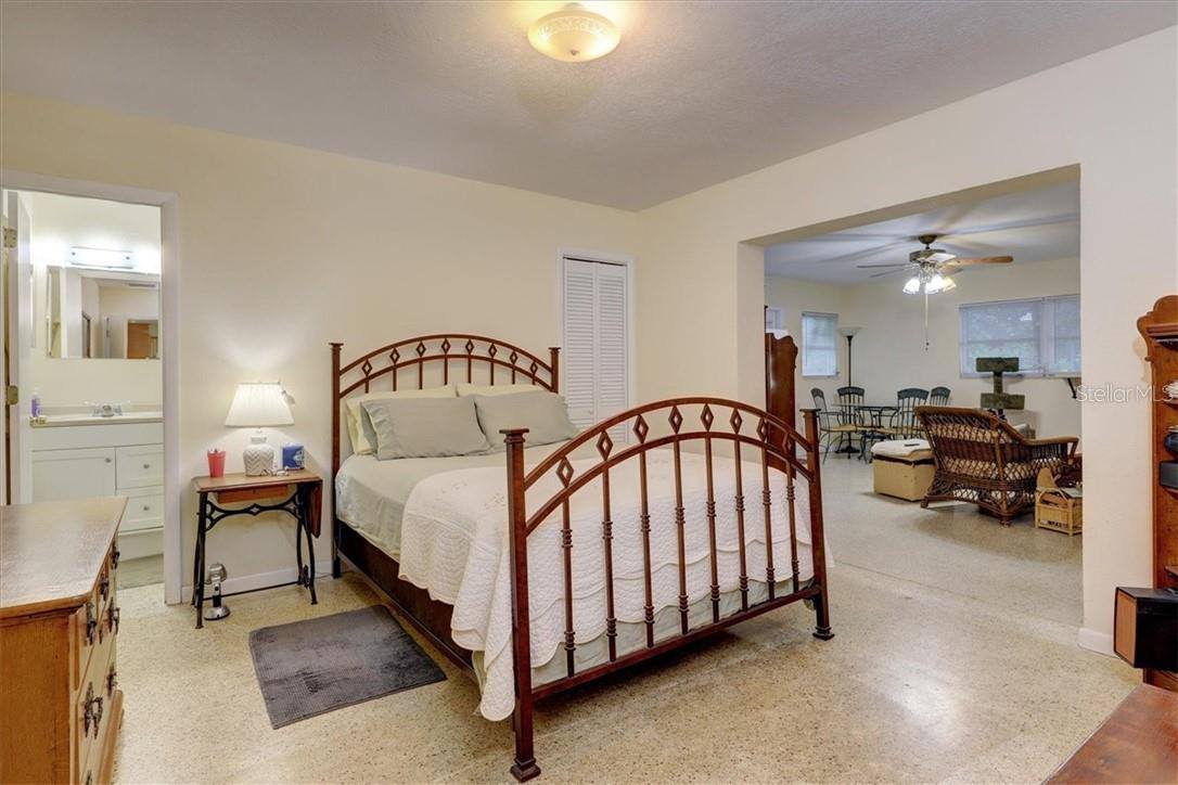 473 Lewis Boulevard SE, Saint Petersburg, FL 33705