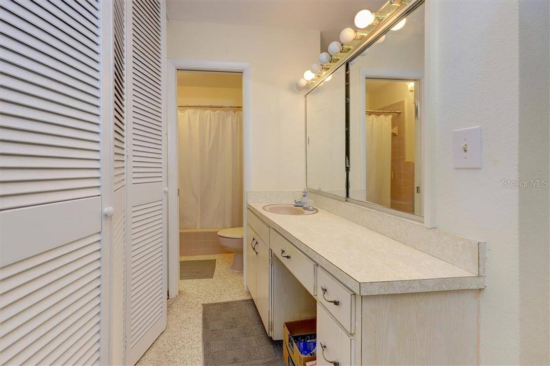 473 Lewis Boulevard SE, Saint Petersburg, FL 33705