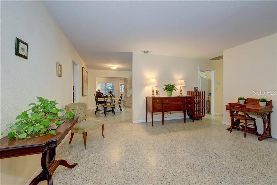 473 Lewis Boulevard SE, Saint Petersburg, FL 33705