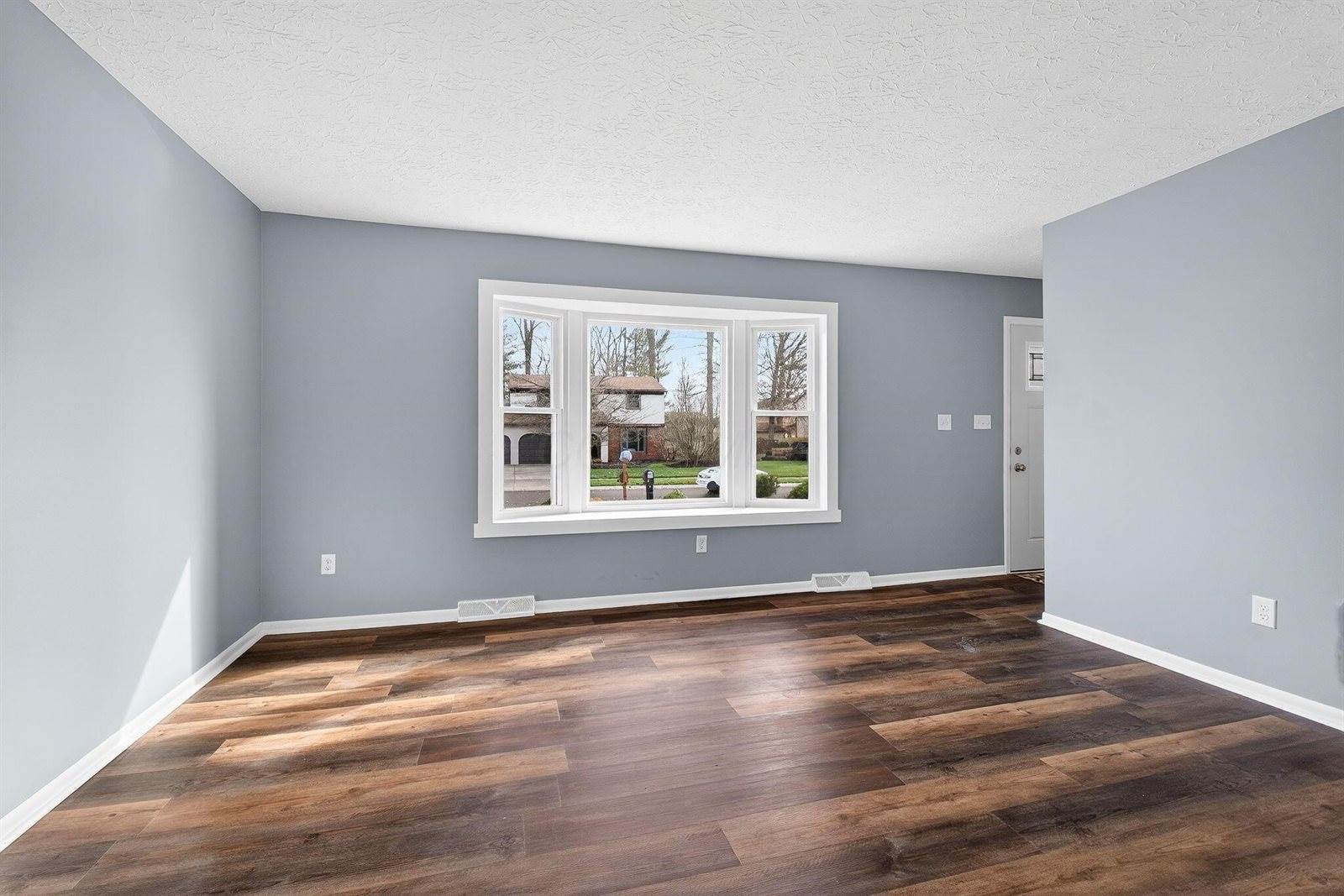 195 Parkwood Avenue, Pickerington, OH 43147